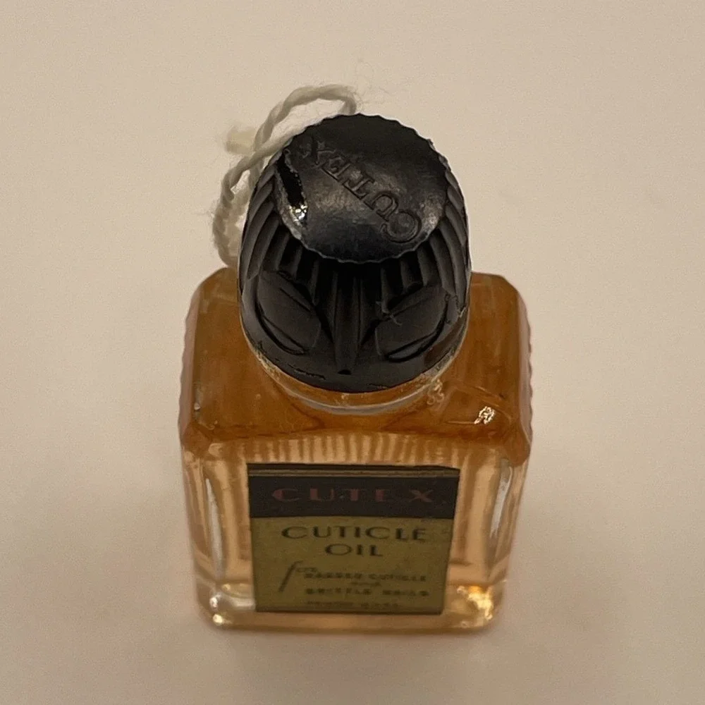 1930s CUTEX CUTICLE OIL Signed Bakelite Top PERSONAL SIZE Vintage 1934 FULL NOS